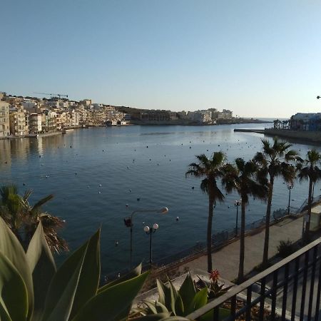 Отель Seafront Akwador Марсаскала Экстерьер фото