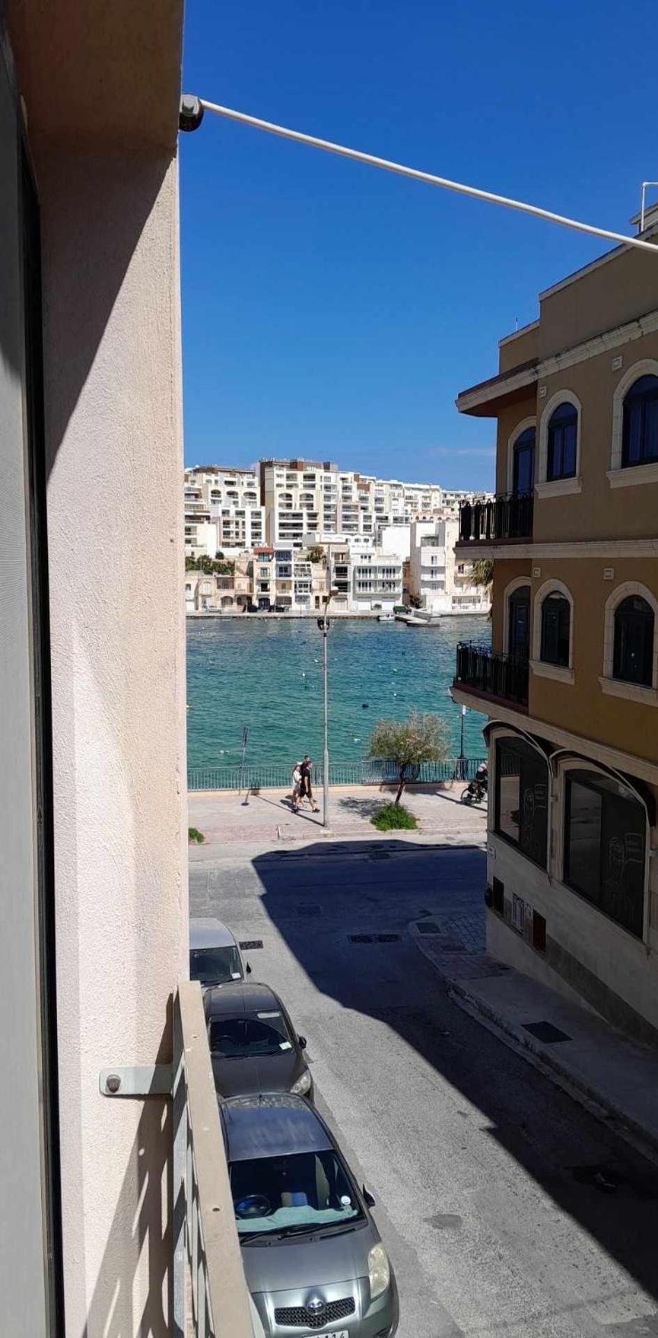 Отель Seafront Akwador Марсаскала Экстерьер фото
